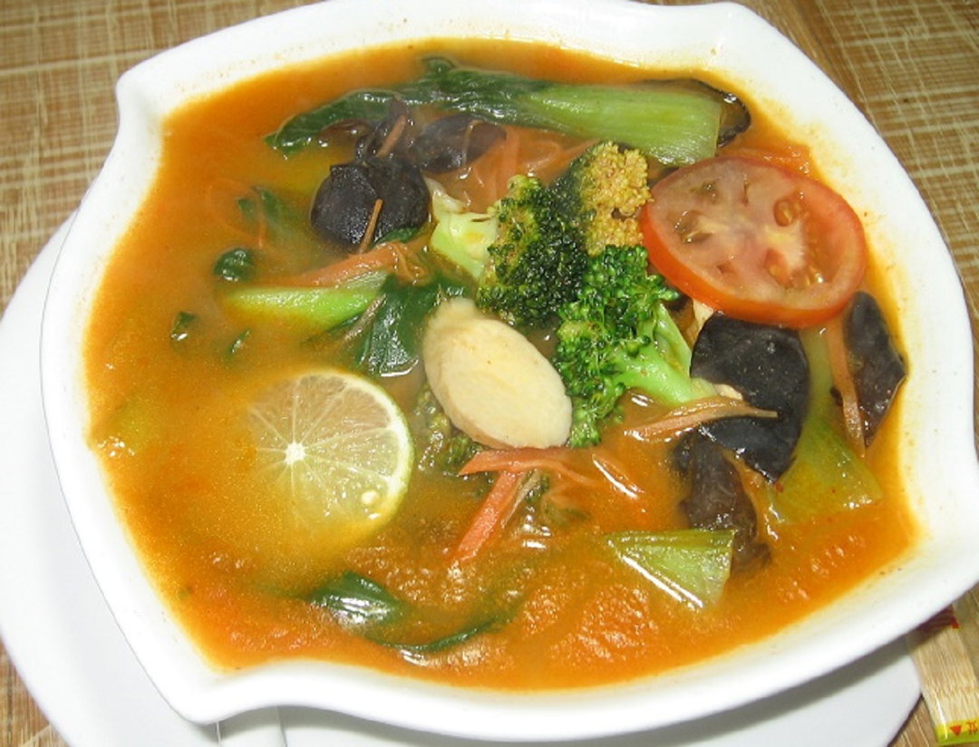 TomYum Veg. Noodles Soup  冬阴功素菜汤面