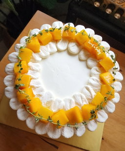 Fresh Fruit Cake