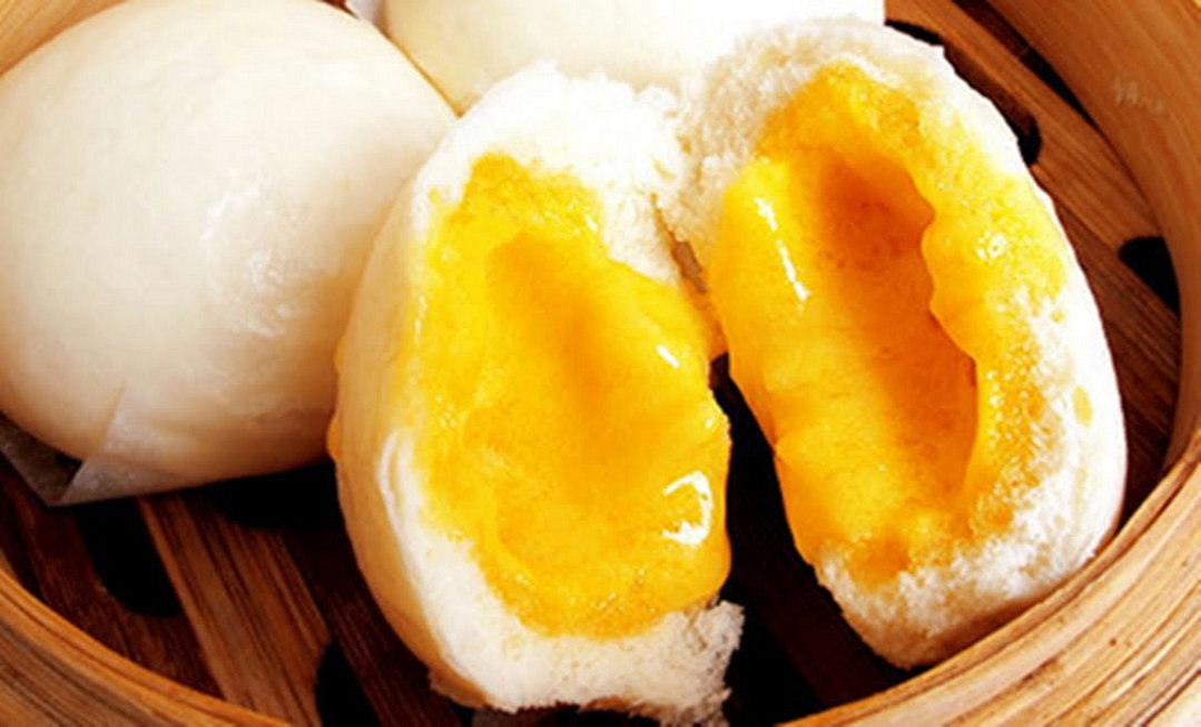 Custard Steamed Sweet Buns  奶黄包  (4 or 8 pcs)