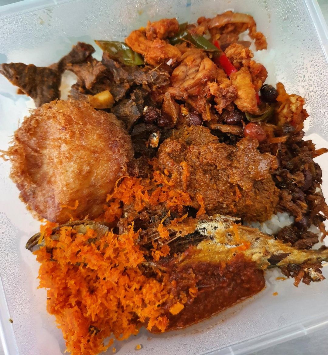 Nasi Ambeng Daging Set