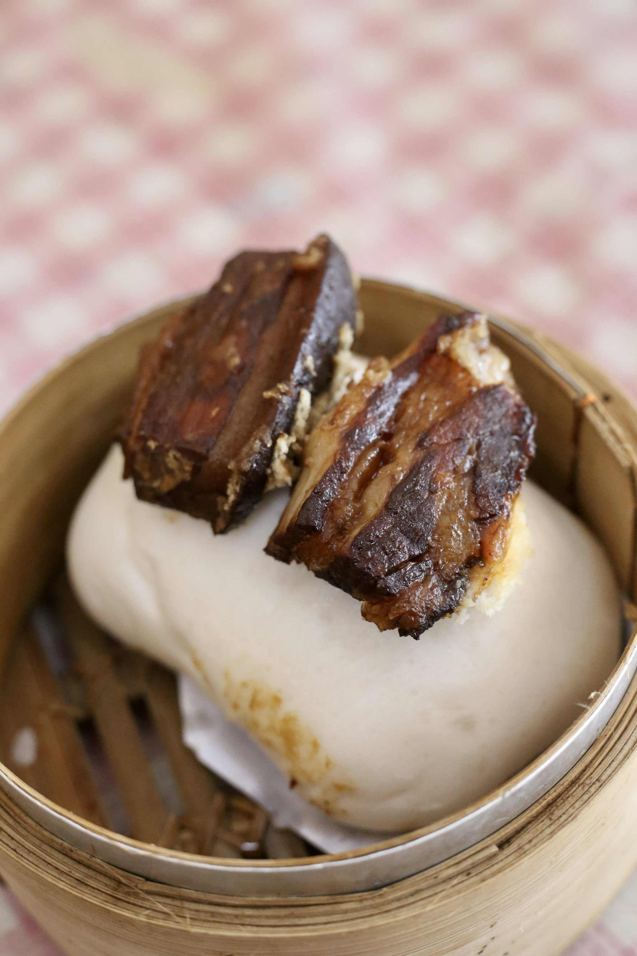 Braised Pork Pau | ​扣肉包_1