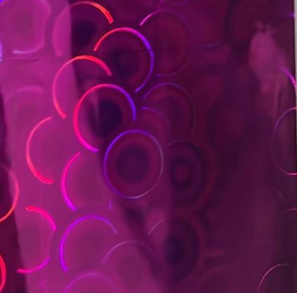 FUCSIA HOLO 70 X 50 CM PAQUETE 100 HOJAS 27 MICRAS