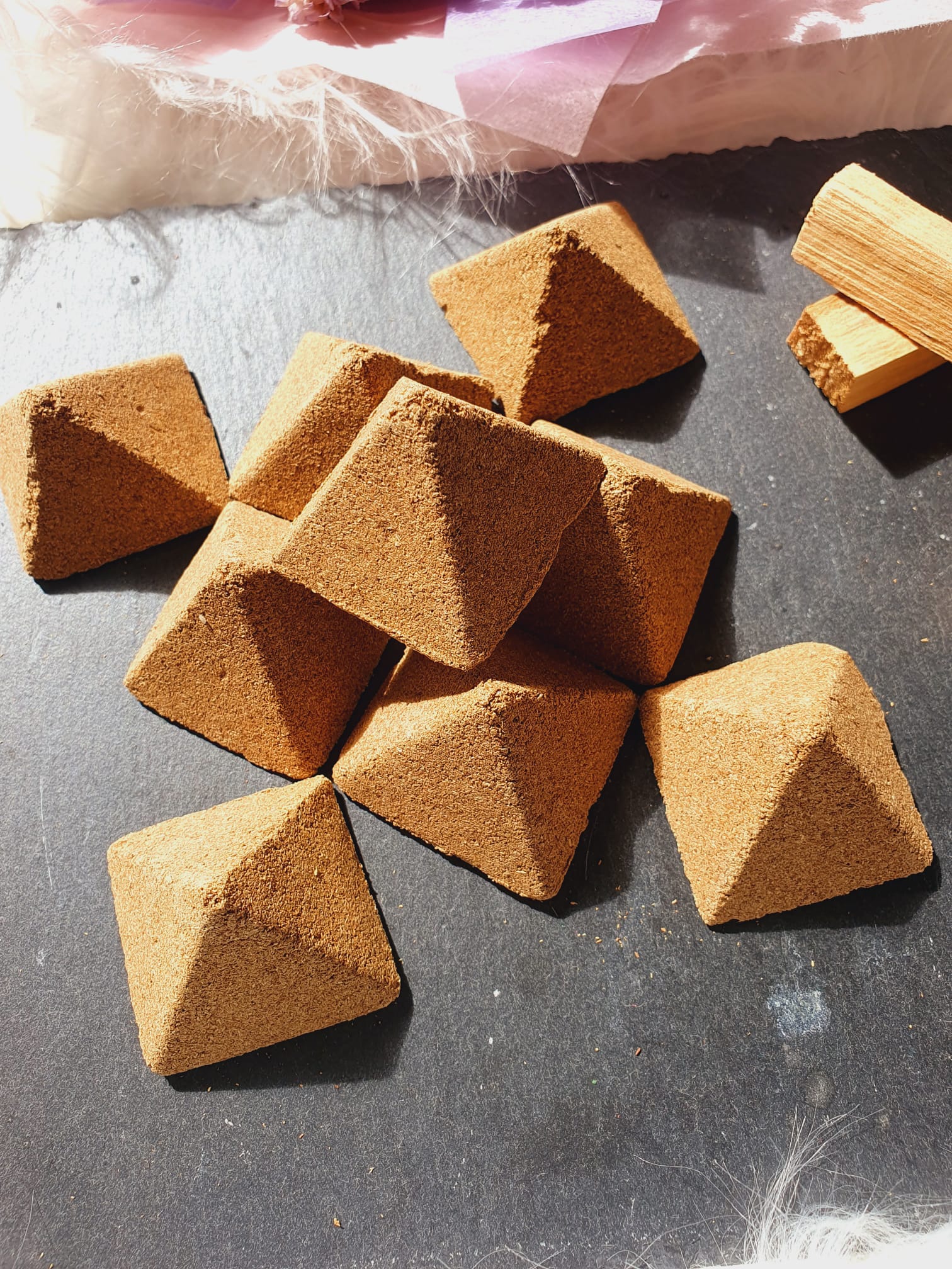 Pyramid Palo Santo Incense x 5 pcs