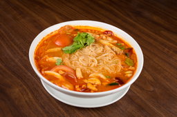 Red Seafood Tom Yam Noodles
