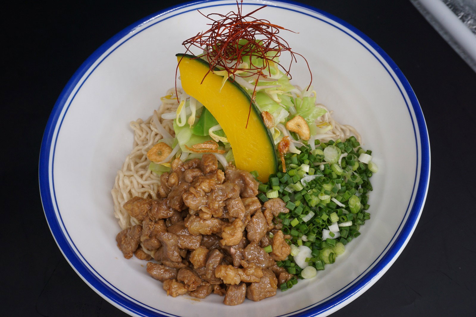 1. Pepper pork noodle_0