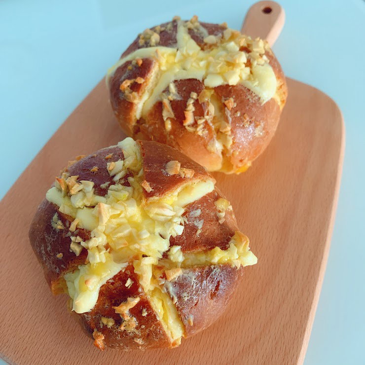 Korean Snowy Cream Cheese Garlic Bread (Box of 6) 